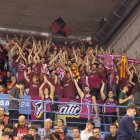 L’equip va estar ben acompanyat a les grades del Nou Congost. - JAVI ENJUANES