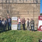 Presentació ahir de la Diada davant del castell medieval de Gardeny. - PAERIA