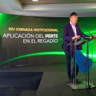 L’exministre Manuel Pimentel va pronunciar una conferència seguida d’un breu col·loqui. - E.B.D.