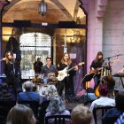 La banda Les Kol·lontai estrena la programació de Sant Jordi a l’IEI - MAGDALENA ALTISENT
