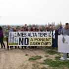 Imatge d’arxiu d’una protesta contra línies d’alta i molt alta tensió al pla de Lleida. - JORGE AGUSTÍN