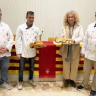 El pa de Sant Jordi, del Gremi de Forners, va ser presentat ahir. - AJUNTAMENT DE LLEIDA