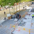 Les noves rajoles ja estan col·locades a bona part de la rambla. - GERARD HOYAS