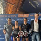 Llobera, segona per l’esquerra, en l’entrega de premis. - FIP