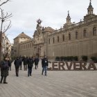 Un grup de turistes en una de les visites guiades a la Universitat de Cervera aquest mes de febrer. - C. MARSIÑACH