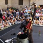 El pati de l’Institut d’Estudis Ilerdencs es va convertir matí i tarda en l’escenari de ‘Joséphine’. - AMADO FORROLLA