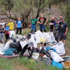 Els voluntaris van treballar al llarg de tot el matí de dissabte. - PER UNA CATALUNYA NETA