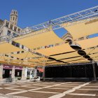 L’estructura que cobreix part de Sant Joan, de 18x18 metres i elaborada amb teles microperforades