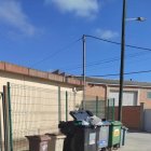 Una de les illes de contenidors d’Algerri on es tiren escombraries d’altres pobles. - AJUNTAMENT D’ALGERRI