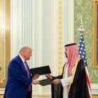 Donald Trump i el príncep Mohammed bin Salman van firmar un multimilionari acord comercial. - SAUDI PRESS AGENCY / DPA