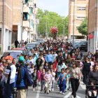 La cercavila inaugural, encapçalada per L’Intèrpret, va recórrer ahir diversos carrers de la Mariola. - MAGDALENA ALTISENT