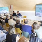 Firma del conveni ahir entre Companys i Talarn a Alcarràs. - JORDI ECHEVARRIA
