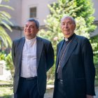 El bisbe electe, Daniel Palau, ahir amb l’ara administrador apostòlic, Salvador Giménez. - PAU PASCUAL PRAT