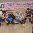 Marta Piquero es disposa a superar Anna Salvat per marcar el primer. - ÀREA 11