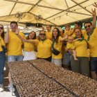 En família i amb amics van celebrar ahir la jornada els penyistes, amb els caragols a la llauna en primer pla. - PAU PASCUAL PRAT