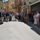 Familiars de les víctimes amb alumnes de les Borges. - E. FARNELL