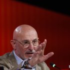 El seleccionador Luis de la Fuente, ahir anunciant la llista. - EFE