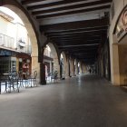El carrer d’Avall de Balaguer, al nucli antic de la localitat.