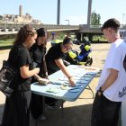 La ciudadanía pudo aportar sus ideas para mejorar la canalización colocando pegatinas en un mapa del parque fluvial.