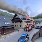 Els Pompièrs van estar treballant tres hores en el sinistre.