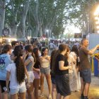 El passeig central dels Camps Elisis de Lleida, a vessar ahir a la tarda en el Rumm Festival. - GERARD HOYAS