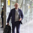 De la Fuente, ahir a l’aeroport de Stuttgart per anar a Múnic. - EFE/ ÁNGEL MARTÍNEZ/RFEF