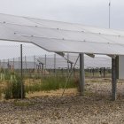 Les plaques solars ja es troben en funcionament a la zona regable. - JORDI ECHEVARRIA