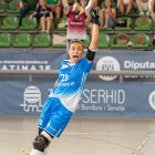 Adriana Soto celebra un dels tres gols que va anotar ahir amb el Fraga. - HOQUEI CATEDRA