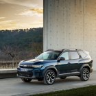 Incorpora l’innovador motor de bicarburació gasolina/GLP, que completa la gamma de propulsors amb etiqueta ECO.