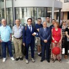 Membres de l'Associació Projecte Lleida amb l'advocat que els representa, Jorge Culleré, al davant dels jutjats.