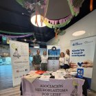 Taula informativa instal·lada per l’Associació Neuroblastoma per Leire al gimnàs Ekke. - ASSOCIACIÓ NEUROBLASTOMA PER LEIRE