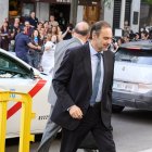 L’exministre de Transportes José Luis Ábalos arriba al Tribunal Suprem entre crits de “corrupte”. - JESÚS HELLÍN / EUROPA PRESS