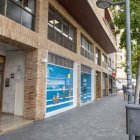 Vista del local que acollirà el nou centre CDIAP a l’avinguda Doctor Fleming. - JORDI ECHEVARRIA