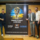 Els impulsors de l’innovador torneig Mundialito Draft, ahir durant la presentació. - PAU PASCUAL PRAT