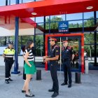 La consellera Parlon va estar divendres a la comissaria de la Seu. - INTERIOR