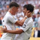 Gonzalo García celebra el seu gol amb Arda Güler. - EUROPA PRESS