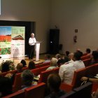 Un moment de la conferència inaugural del simposi que se celebra a la Llotja fins divendres. - MAGDALENA ALTISENT