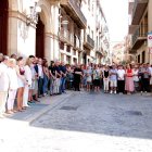 Minut de silenci per la mort d’un nen a Valls. - MAR ROVIRA / ACN