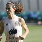 Aitana Bonmatí, durant l’entrenament d’ahir amb la selecció. - EFE