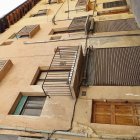 L’edifici està situat al carrer Canonges. - A.L.S.U.