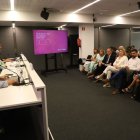 La consellera Paneque (al centre de la taula) va presentar ahir a Lleida els detalls del Pla de Barris. - MAGDALENA ALTISENT