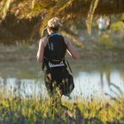 Imagen de archivo de una persona corriendo.