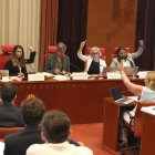La Comissió d’Assumptes Institucionals, ahir durant la votació del dictamen previ del text. - ACN