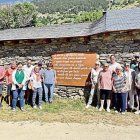 Era inauguracion dera placa en Santuari de Montgarri. - LENGUA VIUA