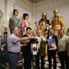 La Casa dels Gegants va acollir ahir la presentació dels actes de la festivitat de Sant Jaume. - MAGDALENA ALTISENT