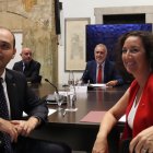 El ministre Ángel Victor Torres i els consellers Alícia Romero i Albert Dalmau presideixen la reunió de la comissió bilateral aquest dilluns.