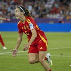 Les jugadores de la selecció mostren la seua alegria després del partit. - EFE/ ANA ESCOBAR
