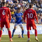 Joan Campins, en un partit de la passada temporada davant del Terrassa al Camp d’Esports. - JORDI ECHEVARRIA