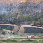 L’incendi va arribar a mobilitzar 150 efectius. - AMADO FORROLLA