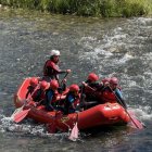 Turistes, abans d’iniciar un descens al riu Noguera Pallaresa. - ACN